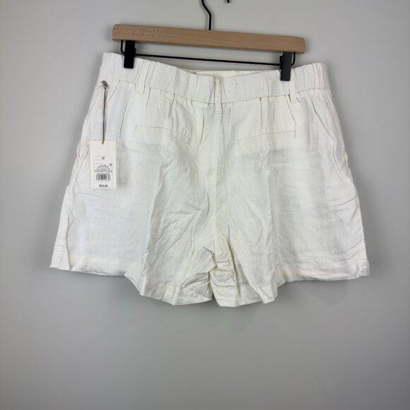 NWT Target Women's Linen Shorts, Size 12 - Picture 3 of 4